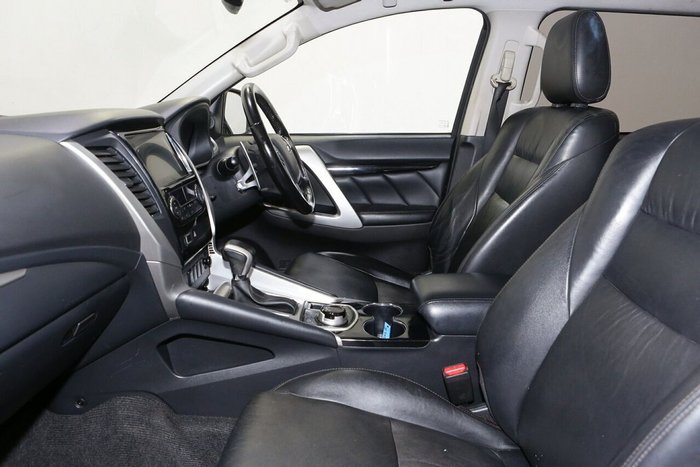 2019 Mitsubishi Pajero Sport Black Edition