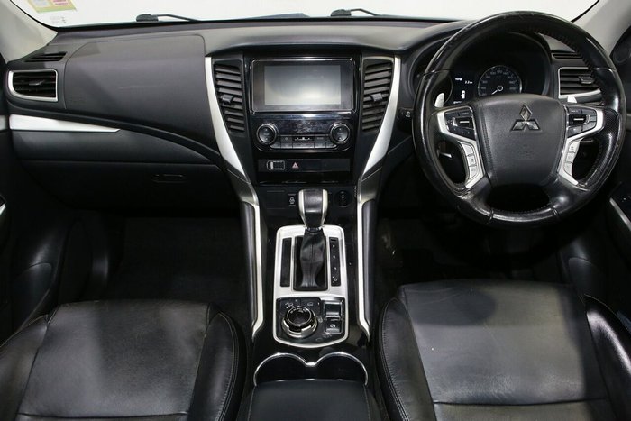 2019 Mitsubishi Pajero Sport Black Edition