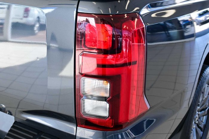2025 Mitsubishi Triton GLS
