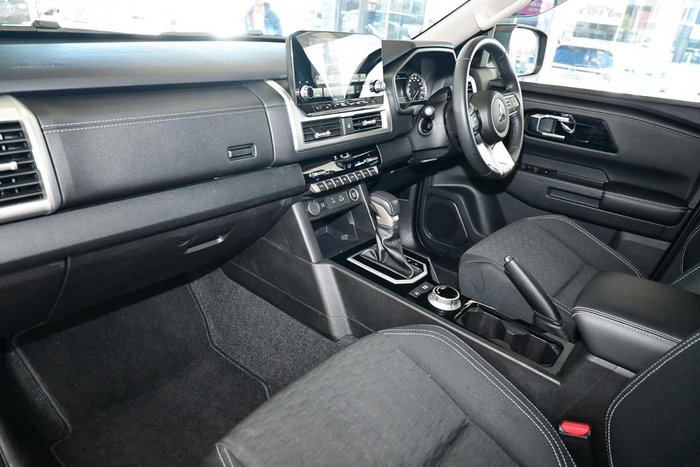 2025 Mitsubishi Triton GLS