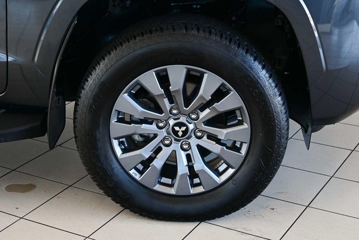 2025 Mitsubishi Triton GLS