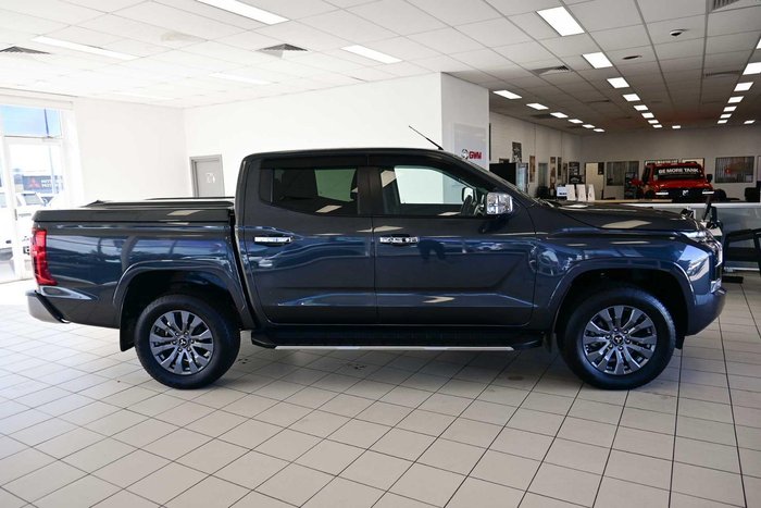 2025 Mitsubishi Triton GLS