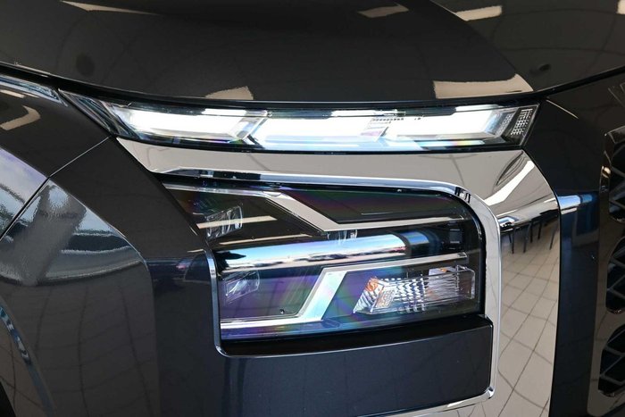 2025 Mitsubishi Triton GLS