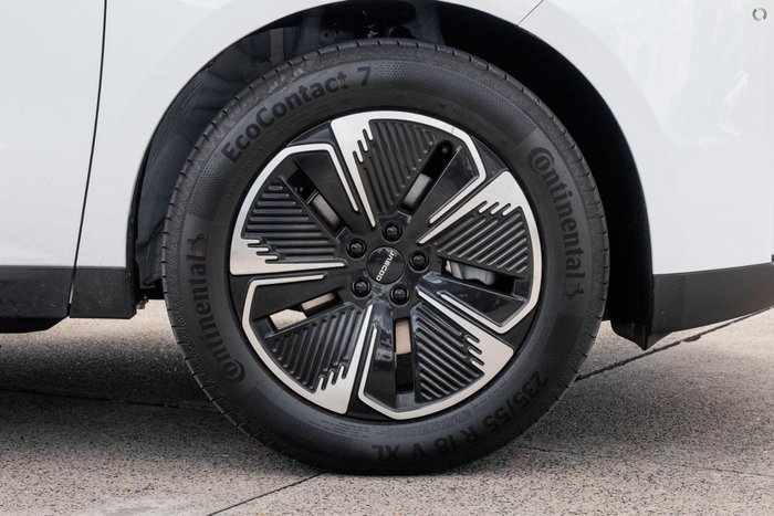 2025 Jaecoo J5 EV Summit