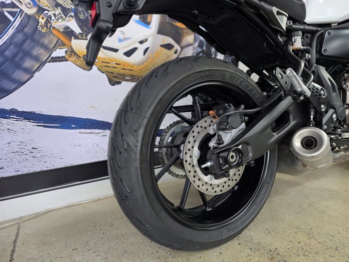 2025 Yamaha XSR700 WHITE