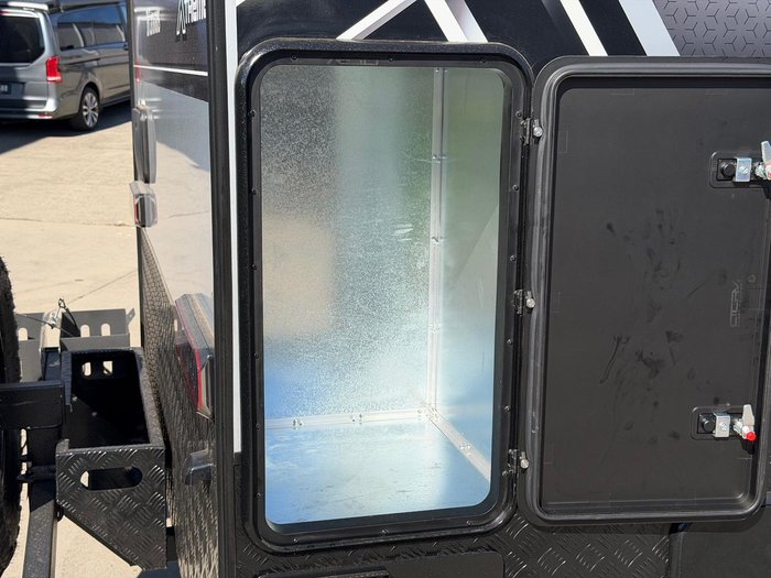 2026 JB Caravans 22'6 Dirt Road Xtreme Rear Door