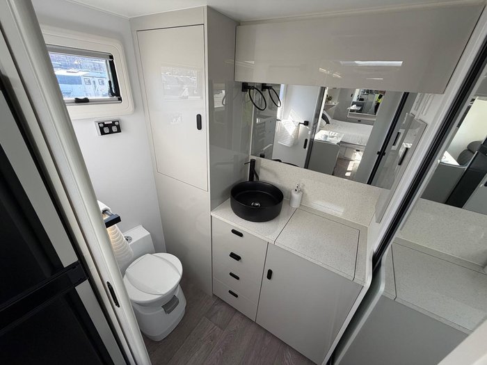 2026 JB Caravans 22'6 Dirt Road Xtreme Rear Door