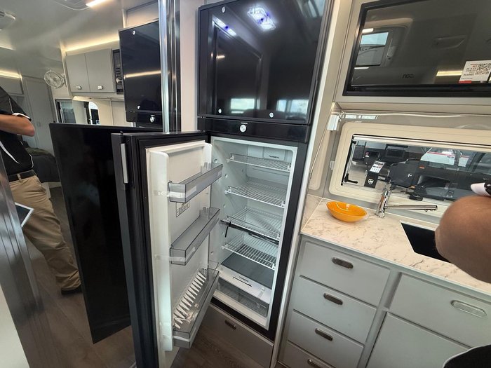 2025 JB Caravans Gator X 18' Fd Family