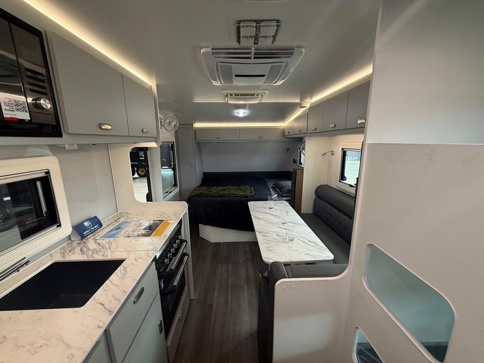 2025 JB Caravans Gator X 18' Fd Family
