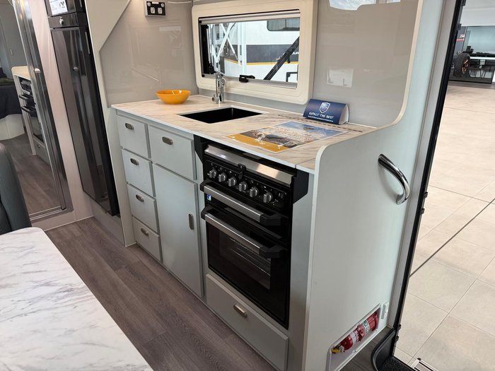 2025 JB Caravans Gator X 18' Fd Family