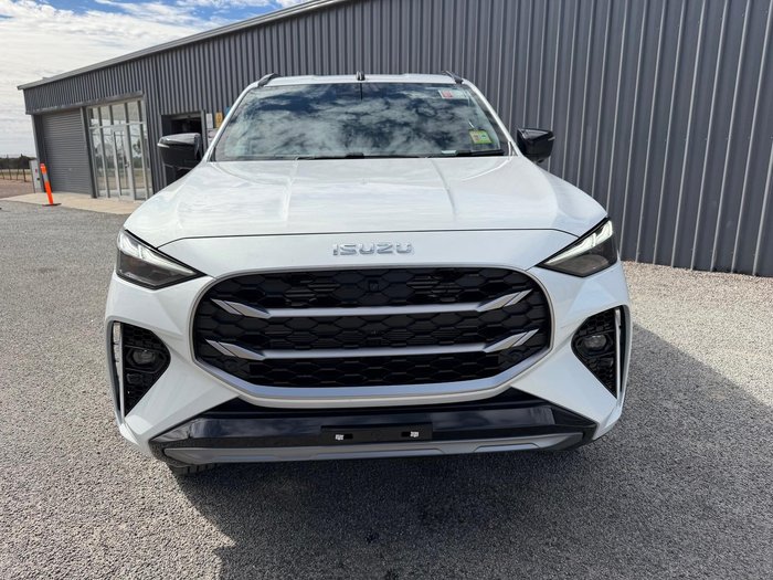 2026 Isuzu MU-X LS-T
