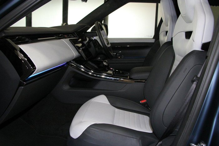 2025 Land Rover Range Rover Sport P635 SV Edition Two