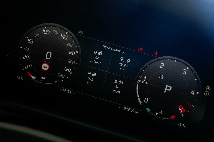 2025 Land Rover Defender 90 D250 S