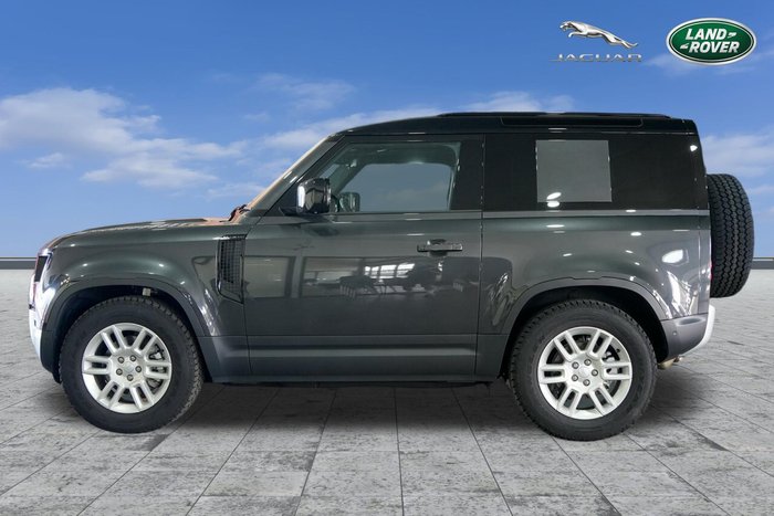 2025 Land Rover Defender 90 D250 S