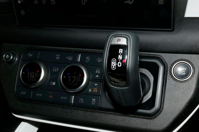 2025 Land Rover Defender 110 D350 X-Dynamic SE