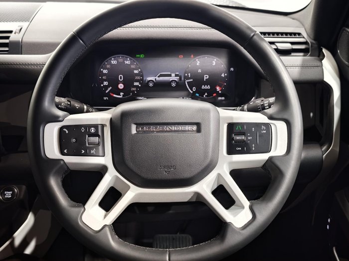 2025 Land Rover Defender 110 D350 X-Dynamic SE