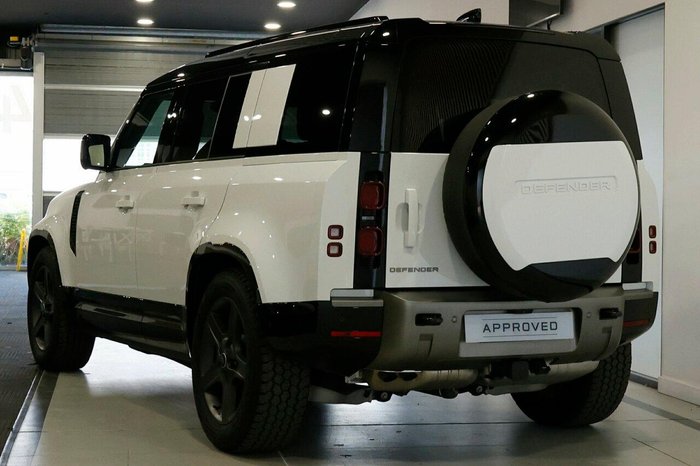 2025 Land Rover Defender 110 D350 X-Dynamic SE