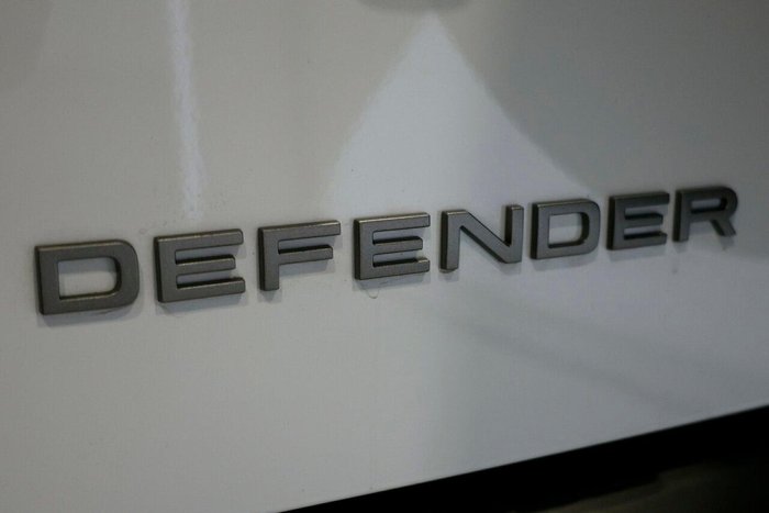 2025 Land Rover Defender 110 D350 X-Dynamic SE