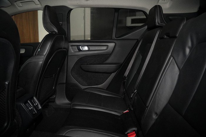 2018 Volvo XC40 T5 Momentum