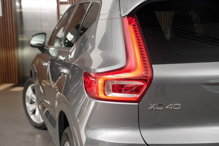 2018 Volvo XC40 T5 Momentum