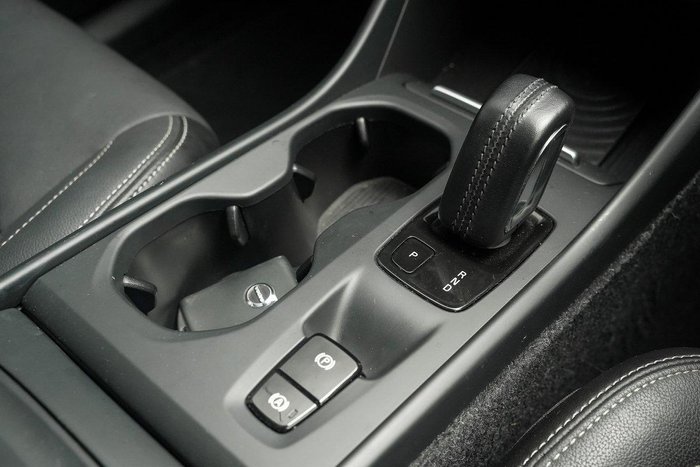 2018 Volvo XC40 T5 Momentum