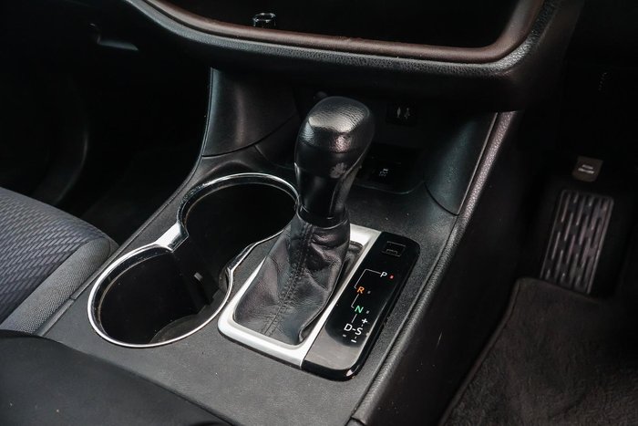 2015 Toyota Kluger GX