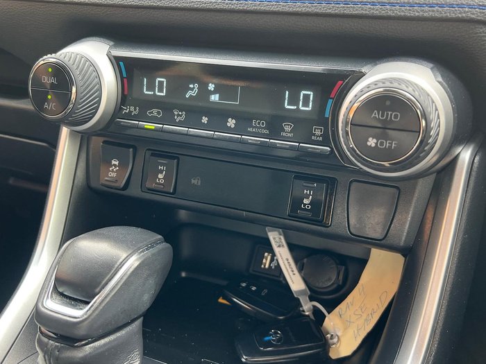 2024 Toyota RAV4 XSE