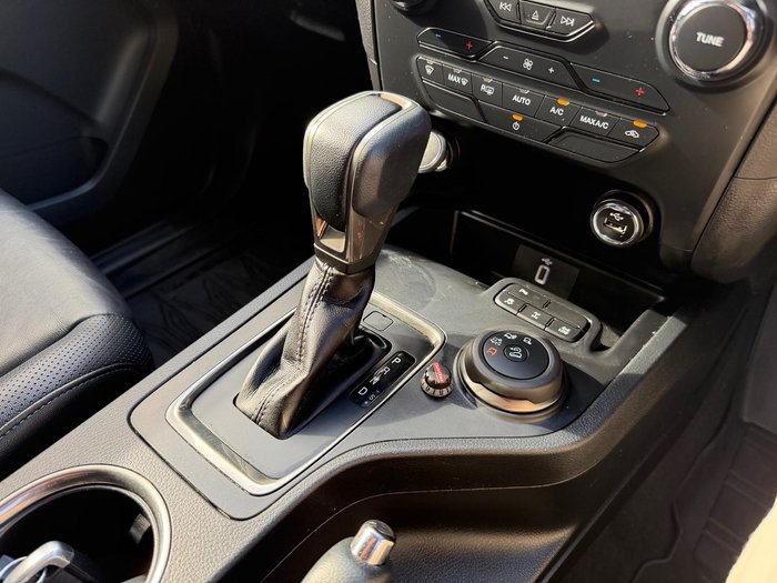 2020 Ford Everest Trend