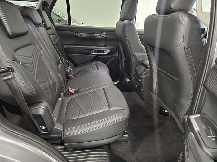 2025 Ford Everest Trend