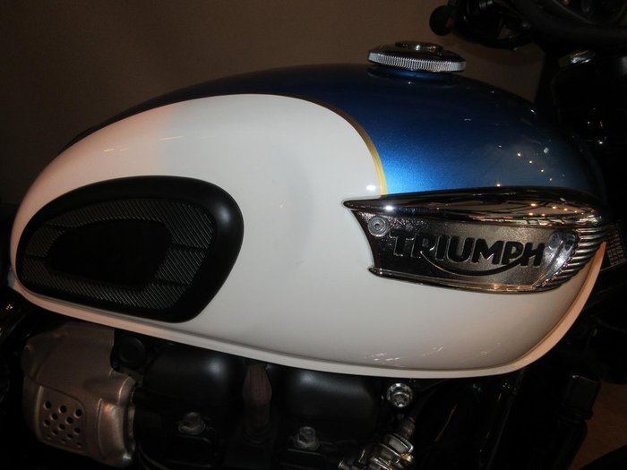 2018 Triumph Bonneville T100 (900cc)