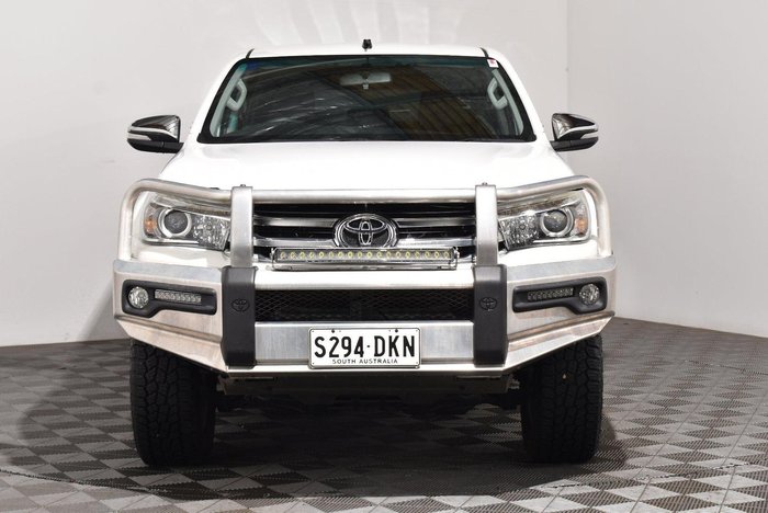 2015 Toyota Hilux SR5