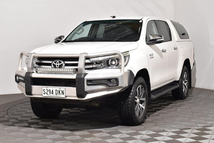 2015 Toyota Hilux SR5