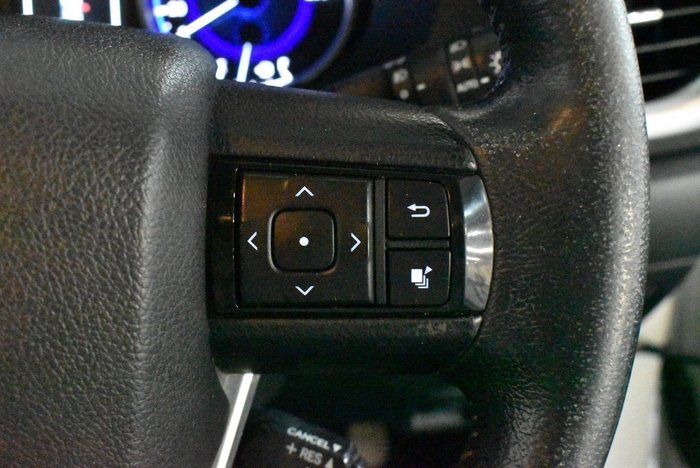 2015 Toyota Hilux SR5