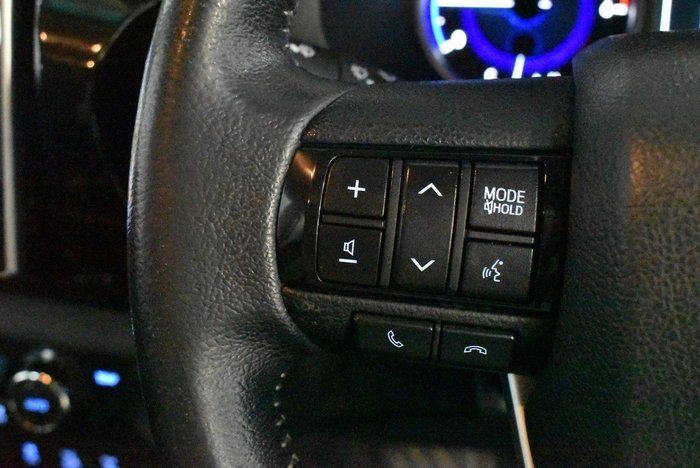 2015 Toyota Hilux SR5
