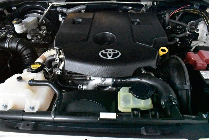 2015 Toyota Hilux SR5