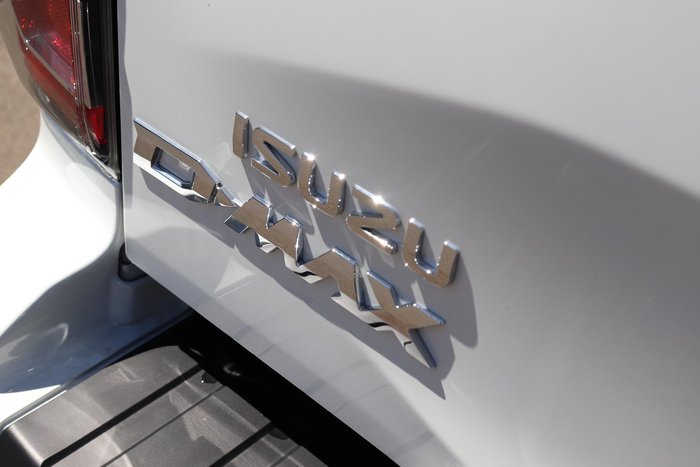 2025 Isuzu D-MAX X-TERRAIN