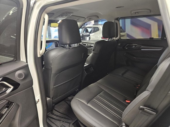 2024 Isuzu MU-X LS-T MY24 4X4 Dual Range Moonstone White