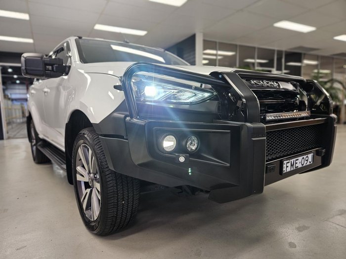 2024 Isuzu MU-X LS-T