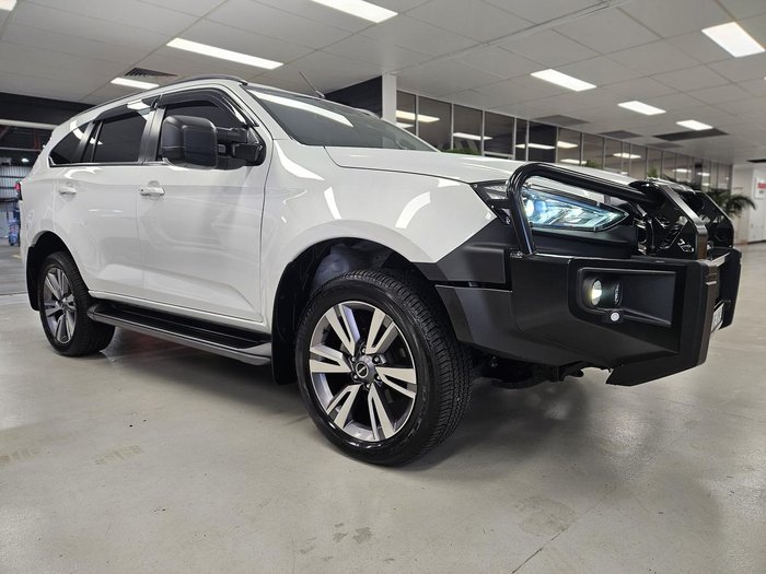 2024 Isuzu MU-X LS-T