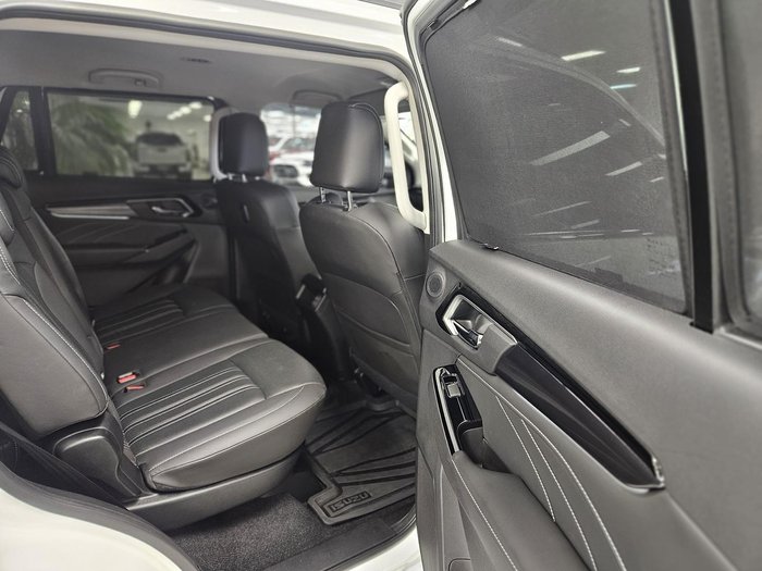 2024 Isuzu MU-X LS-T