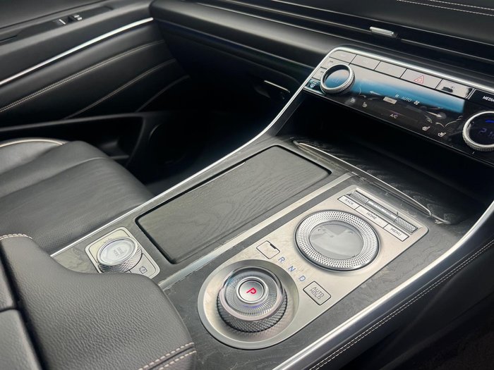 2022 Genesis GV80 2.5T