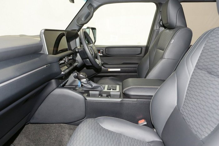 2024 Toyota Landcruiser Prado VX