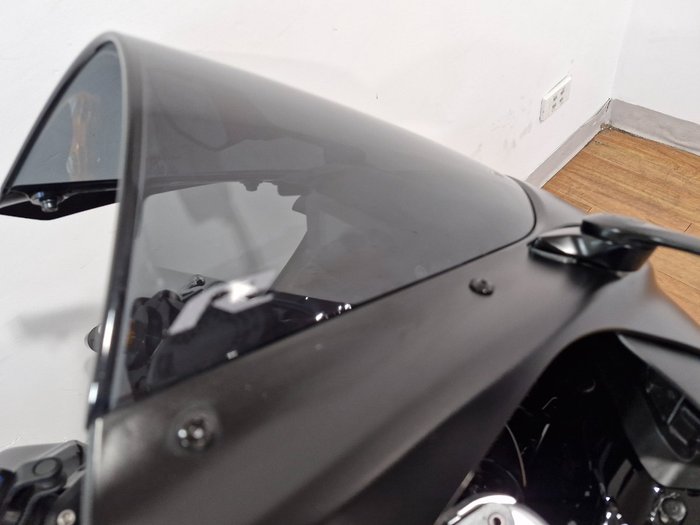 2025 Yamaha YZF-R7LA Black