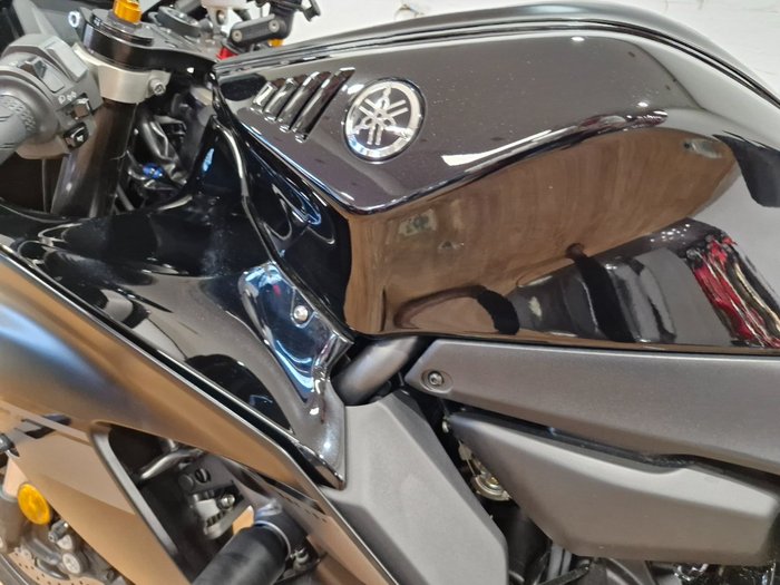 2025 Yamaha YZF-R7LA Black