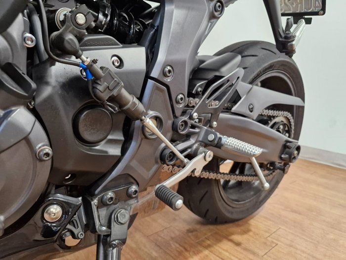 2025 Yamaha YZF-R7LA Black