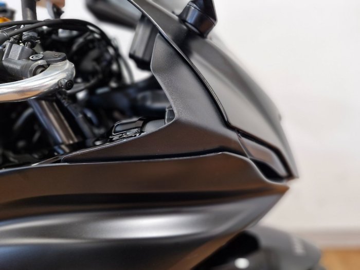 2025 Yamaha YZF-R7LA Black