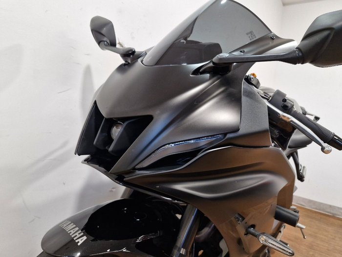 2025 Yamaha YZF-R7LA Black