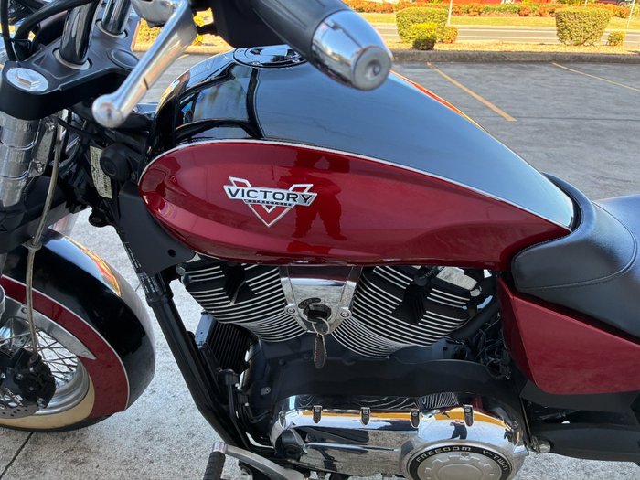 2014 VICTORY BOARDWALK Two Tone Sunset Red & Black