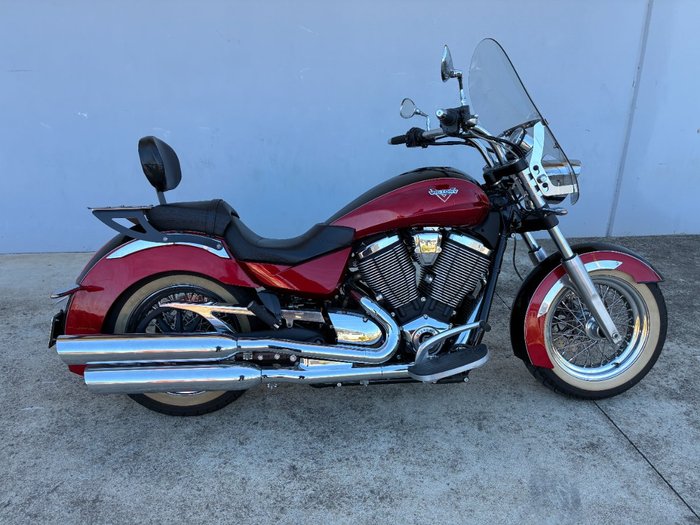2014 VICTORY BOARDWALK Two Tone Sunset Red & Black