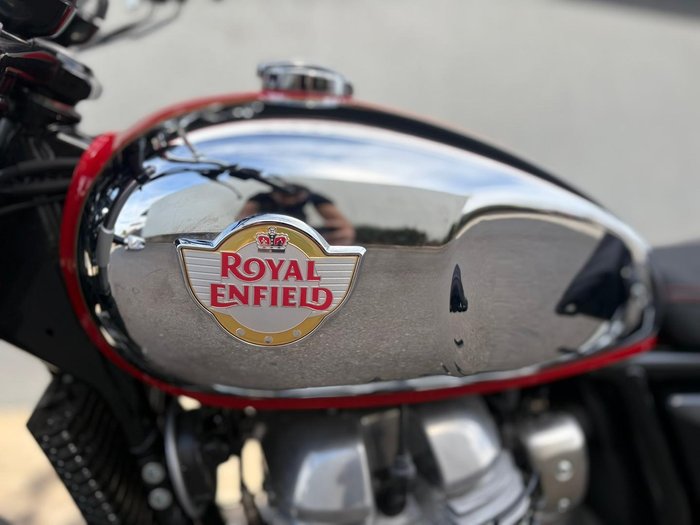 2022 Royal Enfield Interceptor 650 Chrome